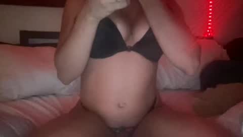 Snapshot of xoviolettt chatting on 04/06/26, 04:46 3 online show from 04/06/26, 04:46