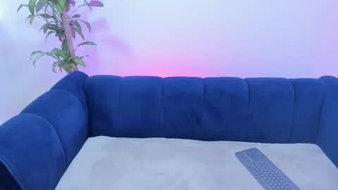 Snapshot of xoxo_angel chatting on 11/04/25, 02:38 xoxo_angel online show from 11/04/25, 02:38