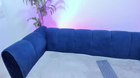 Snapshot of xoxo_angel chatting on 12/03/25, 02:26 xoxo_angel online show from 12/03/25, 02:26