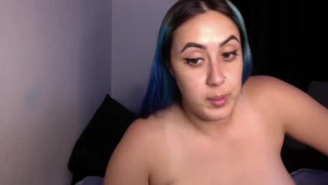 Snapshot of xoxo_k chatting on 09/18/25, 07:10 Miss K online show from 09/18/25, 07:10