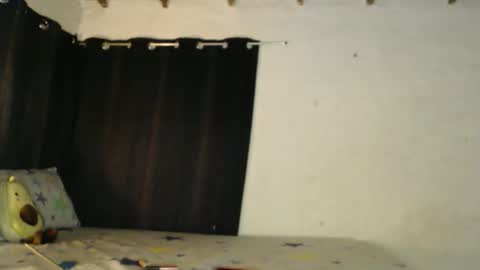 xoxo_natix online show from 09/15/25, 08:47