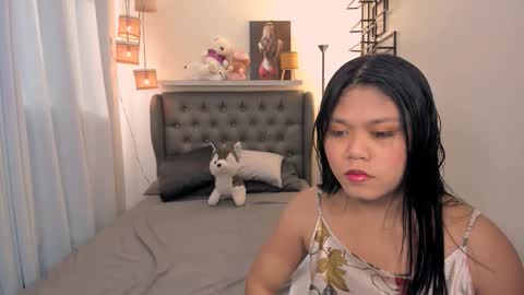 xoxoalyssa69 online show from 10/21/25, 08:04