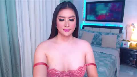 Snapshot of xplaymateamandax chatting on 05/01/26, 04:06 amanda online show from 05/01/26, 04:06