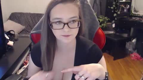 Snapshot of xqueenkendrax chatting on 03/03/26, 12:06 xqueenkendrax online show from 03/03/26, 12:06