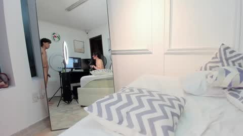 Xrystal and Danne online show from 02/02/25, 07:41