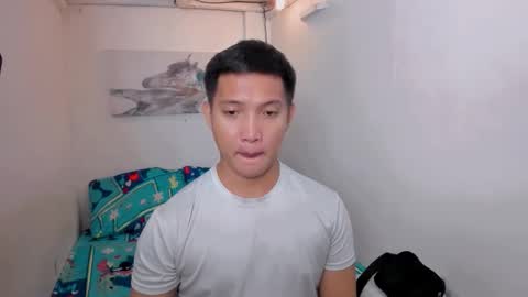 Snapshot of xsebastian19 chatting on 12/15/25, 10:47 xsebastian19 online show from 12/15/25, 10:47