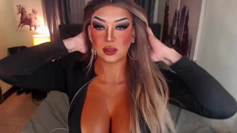 Snapshot of xshadowseductressmitchx chatting on 03/11/25, 02:32 Cattaleya online show from 03/11/25, 02:32