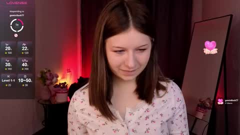 Snapshot of xshybabyflorax chatting on 03/05/26, 02:02 Enny baby online show from 03/05/26, 02:02