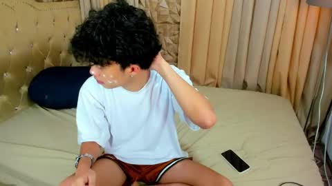 Snapshot of xsianhotcocxx chatting on 04/19/26, 04:17 xsianhotcocxx online show from 04/19/26, 04:17
