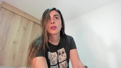 Snapshot of xspecialroomx chatting on 06/19/26, 08:56 Hellen Sofia instagram hellen5546 online show from 06/19/26, 08:56