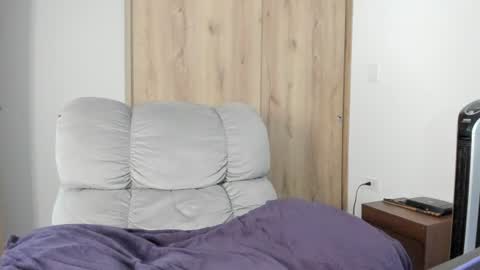 Snapshot of xspecialroomx chatting on 07/04/26, 01:17 Hellen Sofia instagram hellen5546 online show from 07/04/26, 01:17
