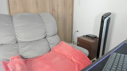 Snapshot of xspecialroomx chatting on 07/10/26, 01:47 Hellen Sofia instagram hellen5546 online show from 07/10/26, 01:47