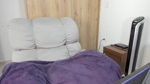 Snapshot of xspecialroomx chatting on 07/14/26, 01:06 Hellen Sofia instagram hellen5546 online show from 07/14/26, 01:06