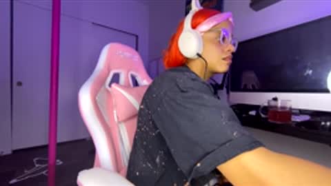 Snapshot of xstargazingx chatting on 11/26/25, 07:09 xStarGazingx online show from 11/26/25, 07:09