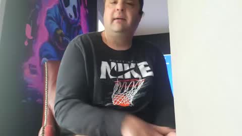 Snapshot of xstrokenchillx chatting on 12/02/24, 07:27 Wayne online show from 12/02/24, 07:27