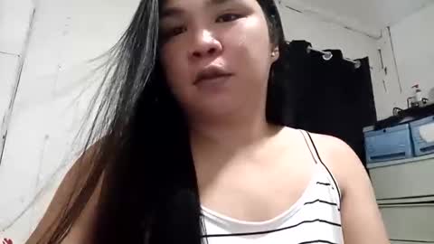 Snapshot of xsuck_my_dickx chatting on 02/24/26, 12:58 Nica online show from 02/24/26, 12:58