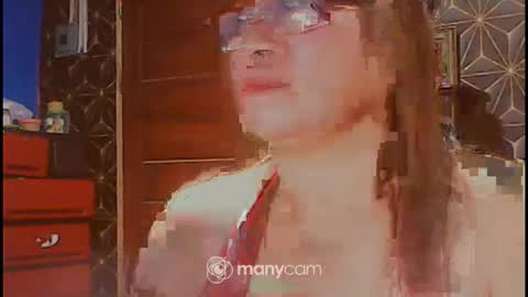 Snapshot of xsw33t_joy69x chatting on 03/15/26, 12:11 joy online show from 03/15/26, 12:11