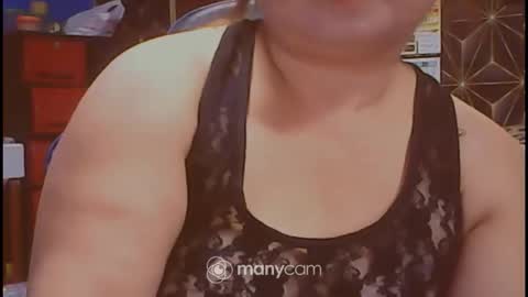 Snapshot of xsw33t_joy69x chatting on 04/12/26, 12:21 joy online show from 04/12/26, 12:21