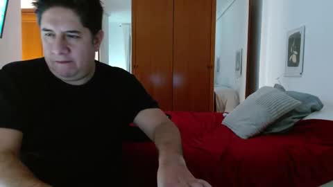 thiagoeva online show from 12/20/25, 09:05