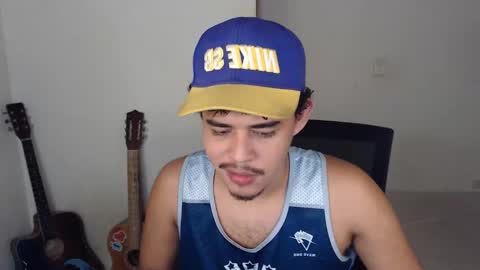 Snapshot of xtranherr chatting on 11/03/25, 01:40 xtranherr online show from 11/03/25, 01:40