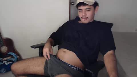 Snapshot of xtranherr chatting on 12/01/25, 03:22 xtranherr online show from 12/01/25, 03:22