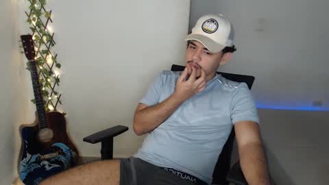 Snapshot of xtranherr chatting on 12/16/25, 02:49 xtranherr online show from 12/16/25, 02:49