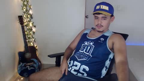 Snapshot of xtranherr chatting on 12/17/25, 03:34 xtranherr online show from 12/17/25, 03:34