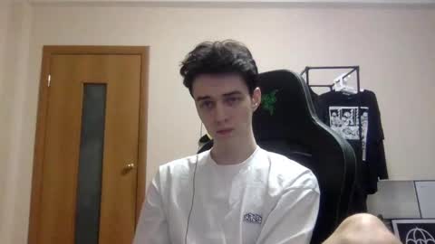 Snapshot of xtraqqq chatting on 02/11/25, 06:44 traqqq online show from 02/11/25, 06:44