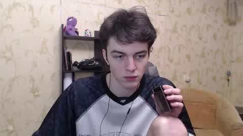 Snapshot of xtraqqq chatting on 02/19/25, 09:47 traqqq online show from 02/19/25, 09:47