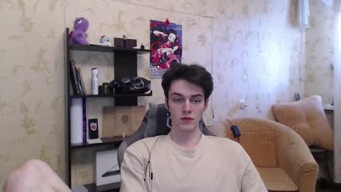 Snapshot of xtraqqq chatting on 03/01/25, 11:17 traqqq online show from 03/01/25, 11:17