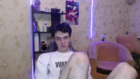 Snapshot of xtraqqq chatting on 03/05/25, 08:00 traqqq online show from 03/05/25, 08:00