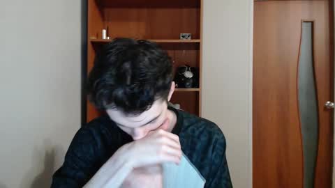 Snapshot of xtraqqq chatting on 09/12/25, 07:36 traqqq online show from 09/12/25, 07:36