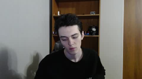 Snapshot of xtraqqq chatting on 09/21/25, 04:41 traqqq online show from 09/21/25, 04:41