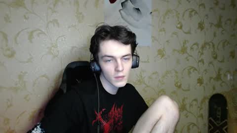 Snapshot of xtraqqq chatting on 03/18/26, 10:13 traqqq online show from 03/18/26, 10:13