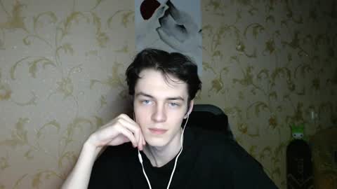 Snapshot of xtraqqq chatting on 03/30/26, 07:37 traqqq online show from 03/30/26, 07:37