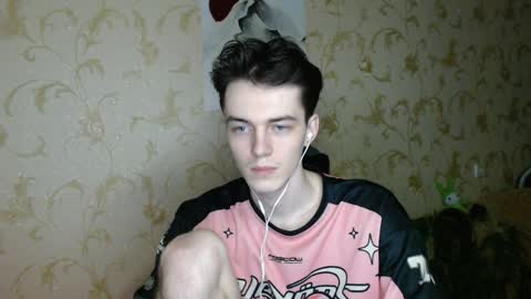 Snapshot of xtraqqq chatting on 04/10/26, 10:03 traqqq online show from 04/10/26, 10:03