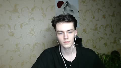 Snapshot of xtraqqq chatting on 04/20/26, 09:16 traqqq online show from 04/20/26, 09:16