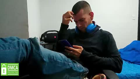 Snapshot of xuyeeg chatting on 02/17/25, 06:31 xuyeeg online show from 02/17/25, 06:31