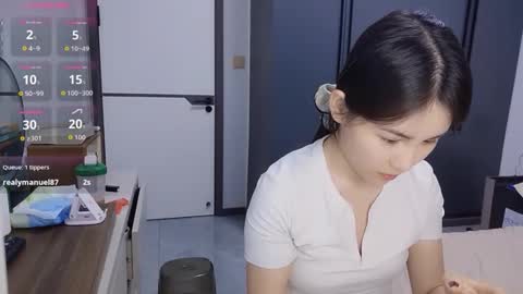 Snapshot of xuyihan chatting on 01/17/26, 11:04 xuyihan online show from 01/17/26, 11:04