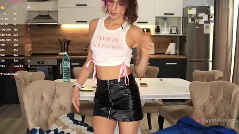 FrancyStepmom and YStepson    INTERESTED IN A GIRL-GIRL COLLABORATION  TEXT ME HERE  or INSTAGRAM online show from 11/04/25, 01:10