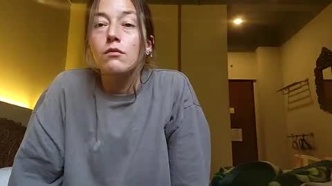 xx_flowprincess_xx online show from 06/18/26, 05:41