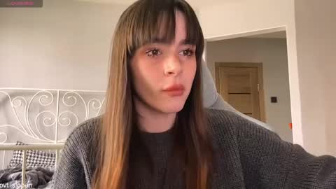 Snapshot of xx_lily chatting on 04/28/26, 10:09 Lily online show from 04/28/26, 10:09