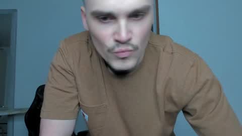 Snapshot of xx_raul_xx_ chatting on 04/05/26, 07:44 raul online show from 04/05/26, 07:44