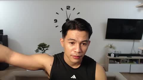 Sam online show from 01/08/25, 04:11