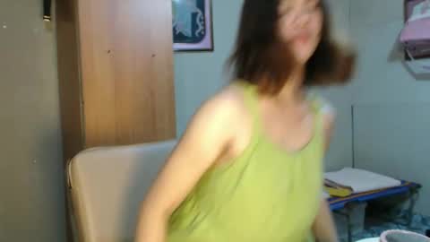 Snapshot of xxbetyxx chatting on 11/10/25, 10:47 xxbetyxx online show from 11/10/25, 10:47