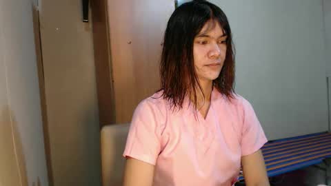 Snapshot of xxbetyxx chatting on 11/13/25, 08:35 xxbetyxx online show from 11/13/25, 08:35