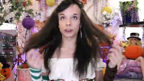 Haylee Marie  online show from 10/19/25, 11:05