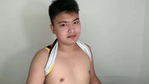 Snapshot of xxhotloyd_cummerx chatting on 12/26/24, 02:48 Loyd online show from 12/26/24, 02:48