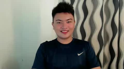 Snapshot of xxhotloyd_cummerx chatting on 12/30/24, 11:04 Loyd online show from 12/30/24, 11:04