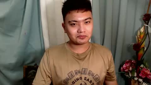 Snapshot of xxhotloyd_cummerx chatting on 01/03/25, 04:27 Loyd online show from 01/03/25, 04:27